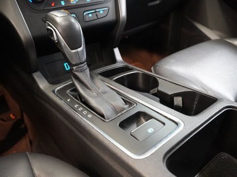 Used 2019 Ford Escape SEL image 22