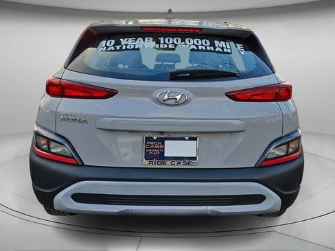 Used 2023 Hyundai Kona SE image 6