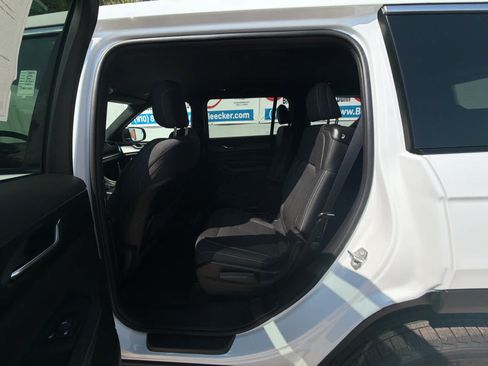 New 2026 Jeep Grand Cherokee L Laredo w/ Trailer Tow Package RWD image 35