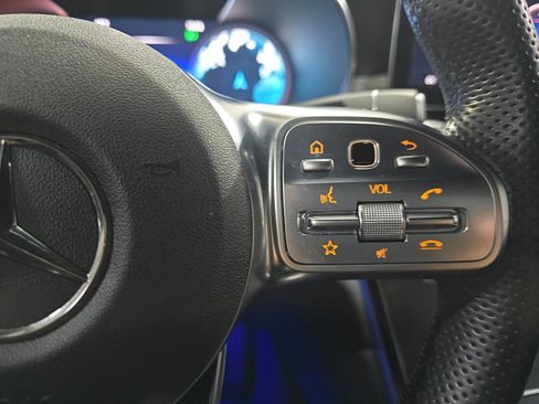 Used 2022 Mercedes-Benz GLC 300 4MATIC image 18