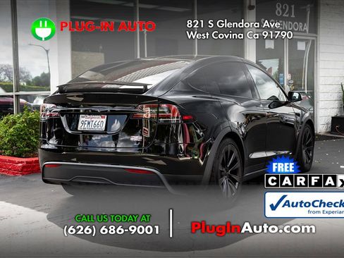 Used 2023 Tesla Model X Plaid image 4