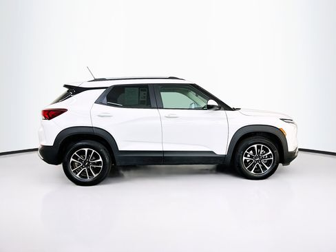 Used 2025 Chevrolet TrailBlazer LT image 10