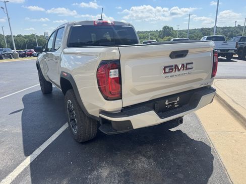 New 2026 GMC Canyon AT4 w/ Technology Plus Package AWD/4WD image 3