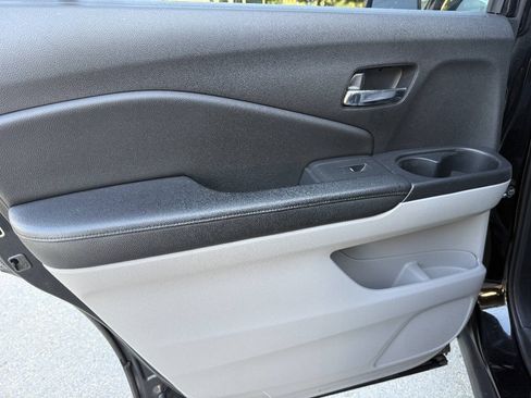 Used 2017 Honda Pilot EX-L image 39