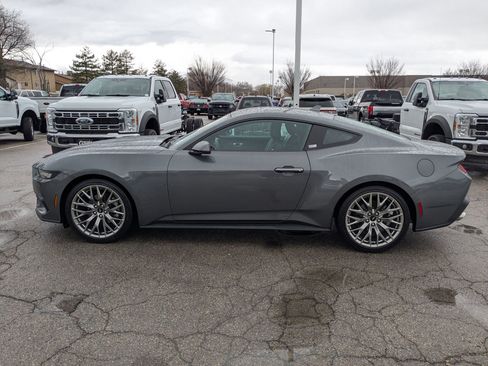 Used 2024 Ford Mustang Premium image 10