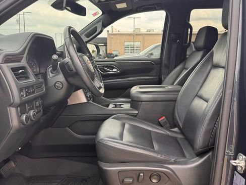 Used 2021 Chevrolet Tahoe LT w/ LT Signature Package image 6