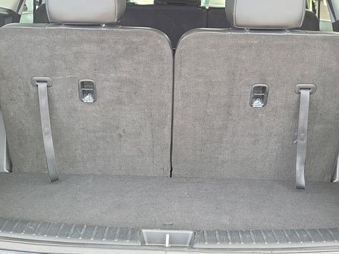 Used 2024 Kia Sorento S image 12