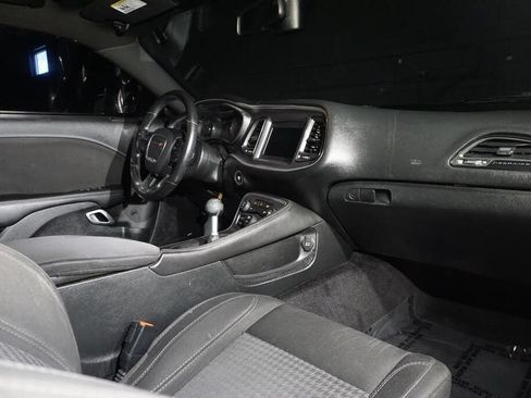 Used 2018 Dodge Challenger R/T w/ Blacktop Package RWD image 27