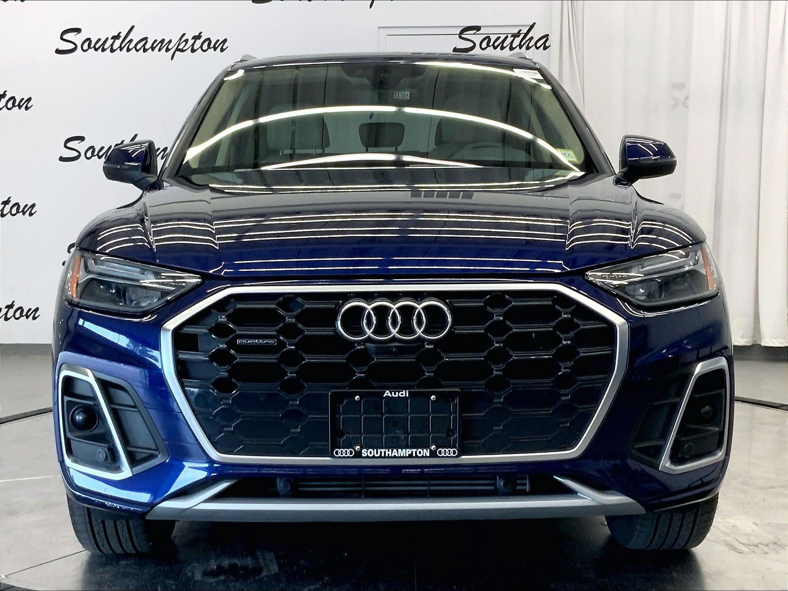 Certified 2023 Audi Q5 2.0T Premium Plus w/ Premium Plus Package AWD/4WD image 2