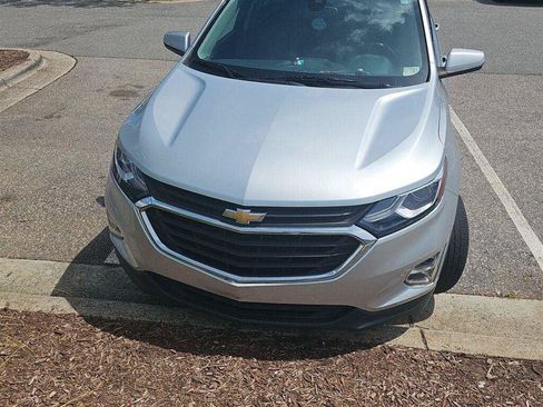 Used 2021 Chevrolet Equinox LT FWD image 22