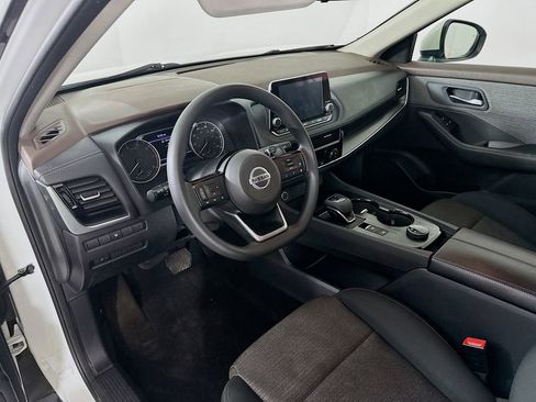 Used 2021 Nissan Rogue SV AWD/4WD image 14