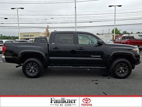 Certified 2023 Toyota Tacoma SR5 AWD/4WD image 7