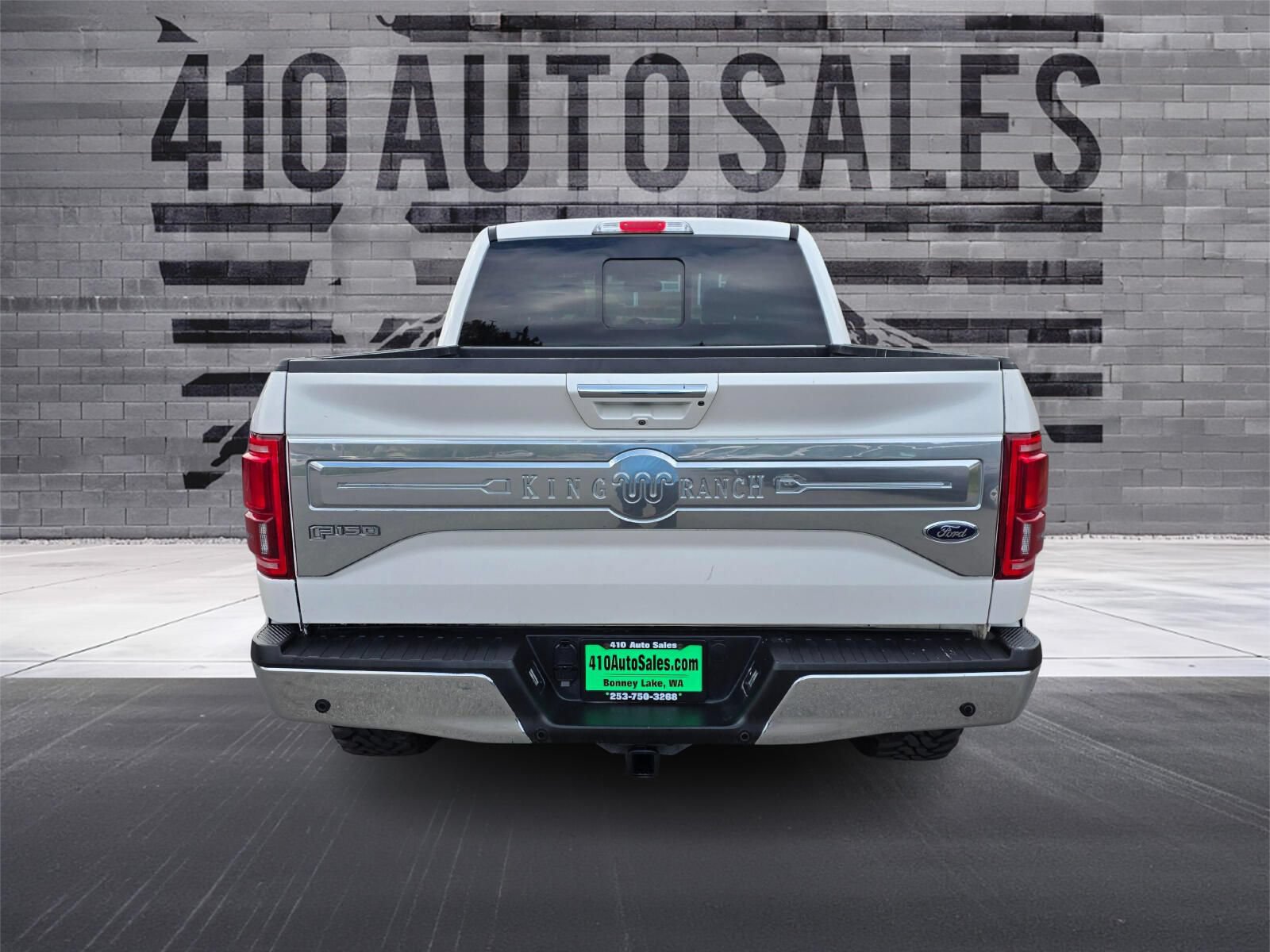 Used 2015 Ford F150 King Ranch w/ Equipment Group 601A Luxury AWD/4WD image 4