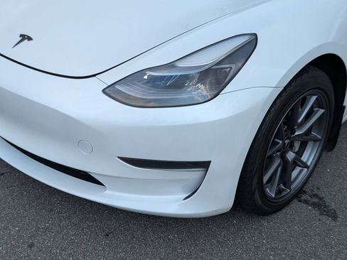 Used 2023 Tesla Model 3 Standard Range RWD image 9