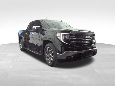 Used 2024 GMC Sierra 1500 SLT w/ SLT Premium Plus Package image 3