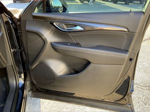 Used 2023 Buick Envision Preferred w/ Premium Seat Package image 21