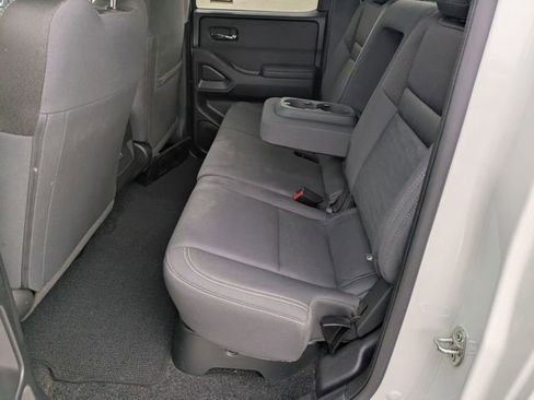 Used 2023 Nissan Frontier SV w/ Tow Package image 28