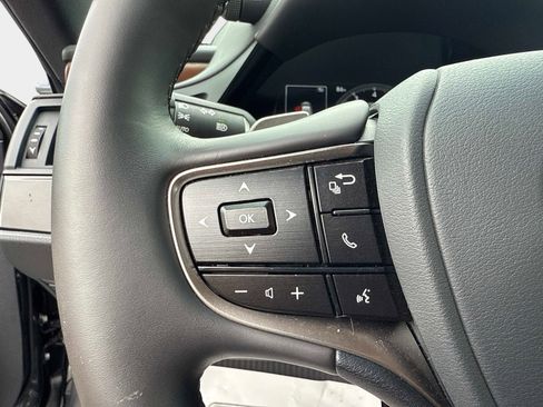 Used 2025 Lexus ES 350 w/ Premium Package FWD image 28