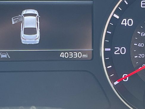 Used 2022 Kia Forte GT w/ GT Technology Package FWD image 11