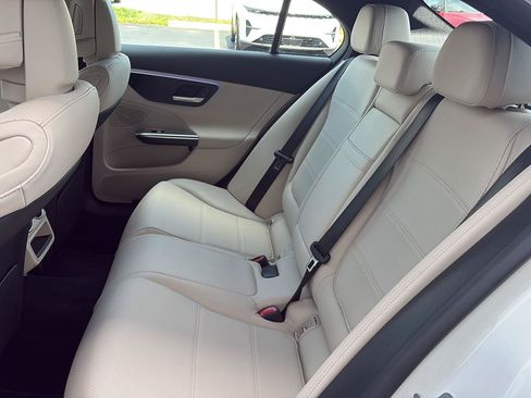 Used 2025 Mercedes-Benz C 300 4MATIC Sedan image 29