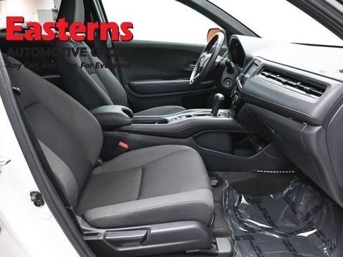 Used 2022 Honda HR-V Sport image 22