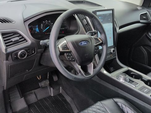Used 2024 Ford Edge Titanium AWD/4WD image 10