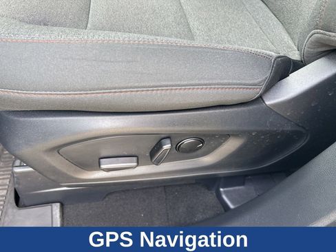 Used 2025 Ford Explorer Active AWD/4WD image 8