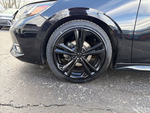 Used 2022 Nissan Sentra SR w/ SR Premium Package image 32