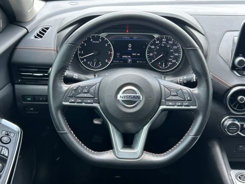 Certified 2023 Nissan Sentra SR FWD image 12