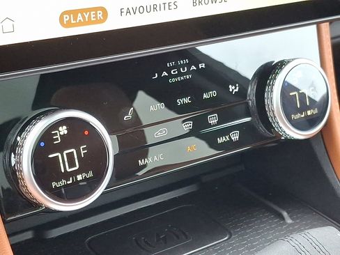 Used 2026 Jaguar F-PACE R-Dynamic S image 16