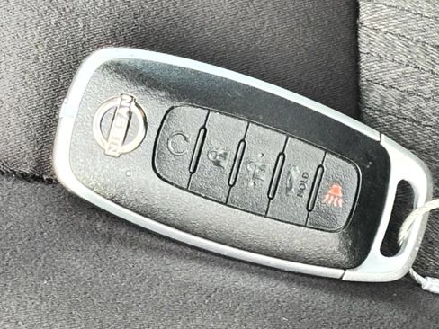 Used 2026 Nissan Altima 2.5 SV FWD image 18