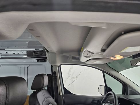 Used 2022 Ford Transit Connect XL FWD image 21
