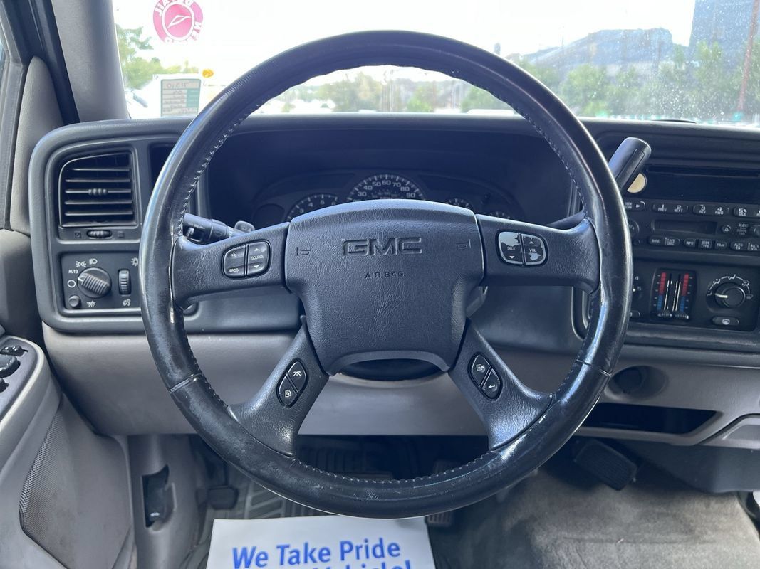 Used 2004 GMC Yukon SLE RWD image 18