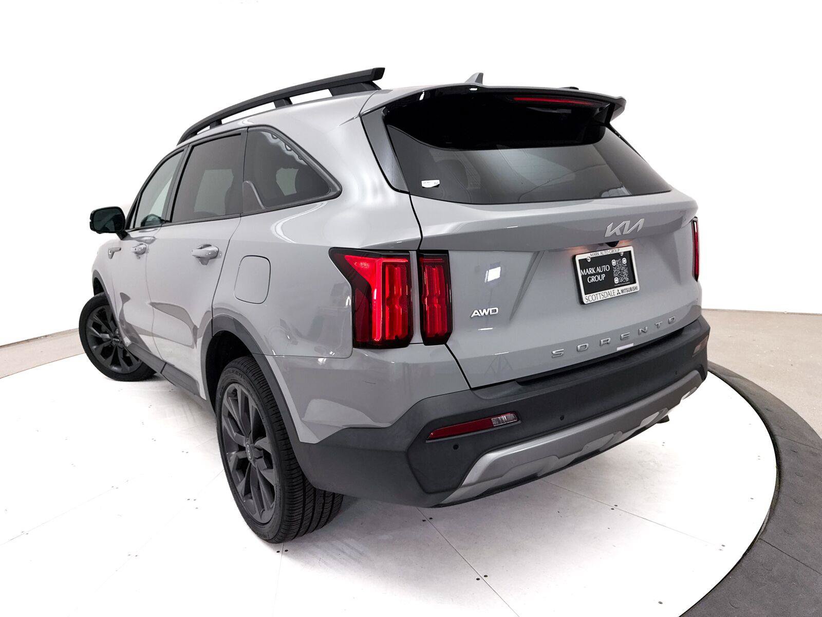 Used 2022 Kia Sorento SX Prestige w/ Rust Color Package AWD/4WD image 9
