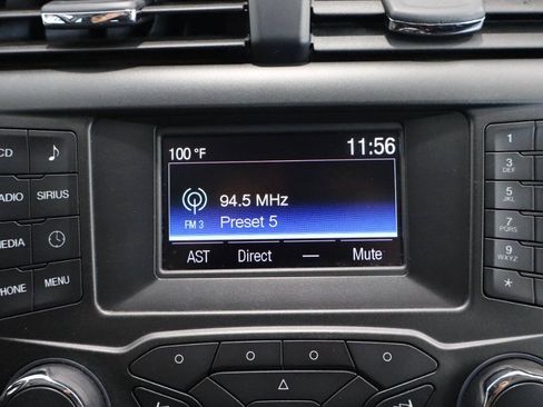 Used 2016 Ford Fusion SE w/ Equipment Group 201A FWD image 18