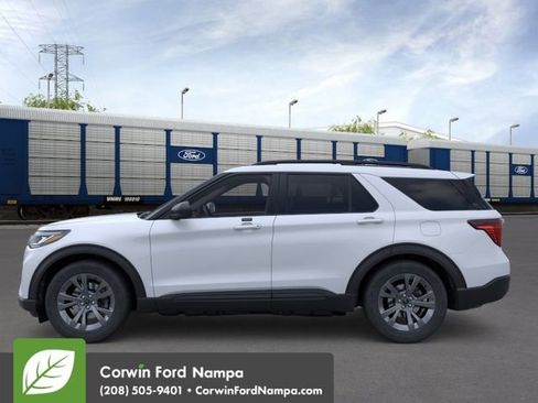 New 2026 Ford Explorer Active AWD/4WD image 4