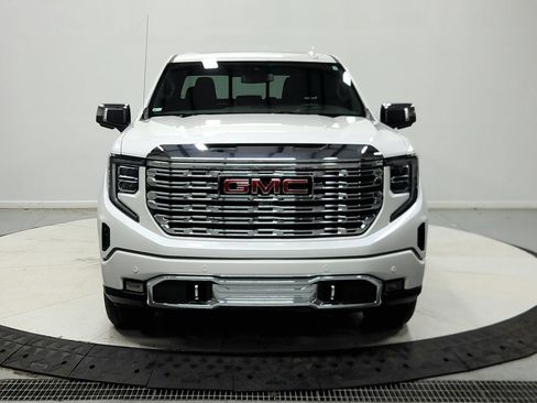 Used 2022 GMC Sierra 1500 Denali AWD/4WD image 3