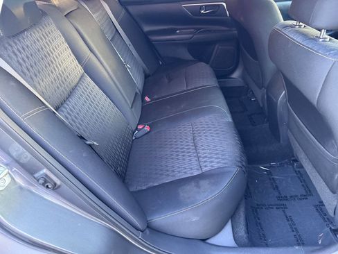 Used 2018 Nissan Altima 2.5 SV FWD image 8