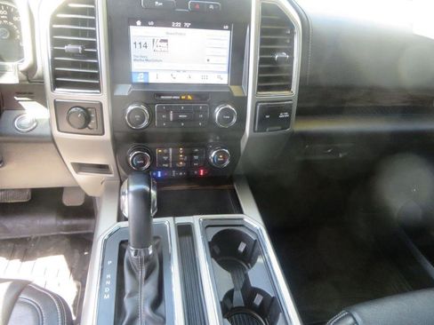 Used 2019 Ford F150 Lariat image 22