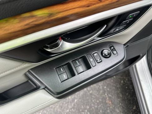 Used 2020 Honda CR-V EX-L image 11