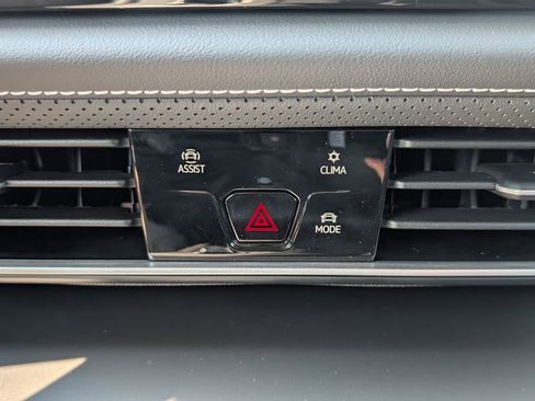 New 2026 Volkswagen Atlas SE image 22