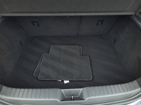 Certified 2025 MAZDA MAZDA3 2.5 S Hatchback w/ Premium Pkg image 33