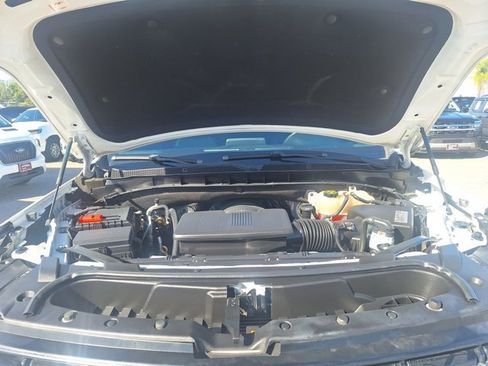 Used 2021 Chevrolet Suburban LT image 23