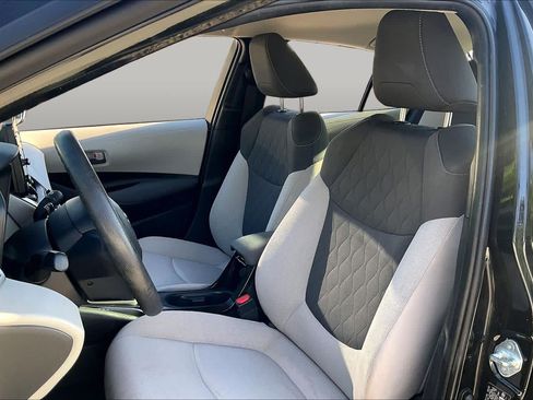 Used 2022 Toyota Corolla LE FWD image 8