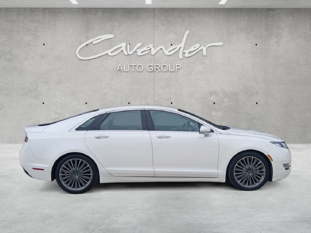 Used 2016 Lincoln MKZ w/ Equipment Group 300A Reserve FWD image 18
