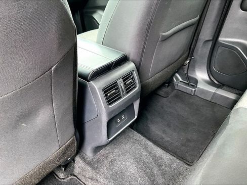 Certified 2026 Nissan Rogue SV AWD/4WD image 27