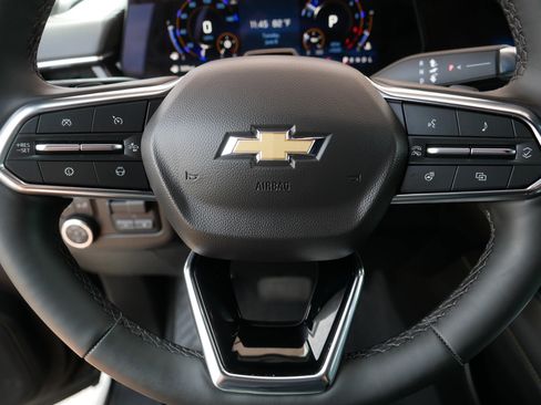 Used 2025 Chevrolet Tahoe Premier AWD/4WD image 25