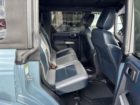 Used 2022 Ford Bronco Outer Banks AWD/4WD image 13