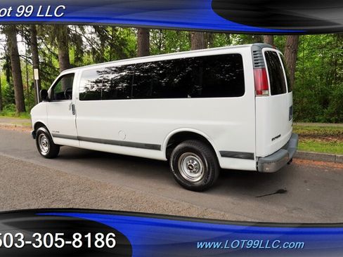 Used 2002 Chevrolet Express 3500 Extended Passenger w/ LS Preferred Equipment Group RWD image 11