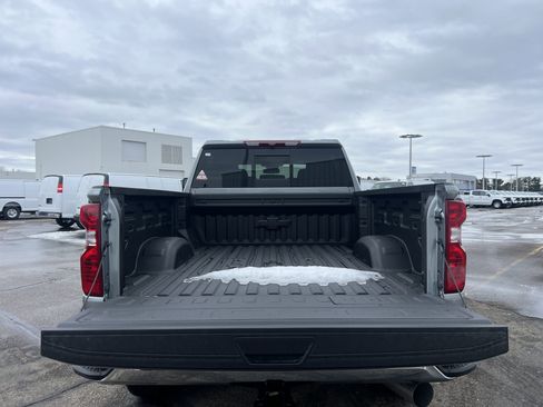 New 2026 Chevrolet Silverado 3500 LT w/ All Star Edition image 10